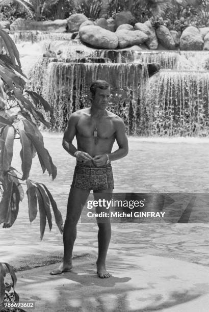 Jean-Paul Belmondo lors du tournage du film 'Le Magnifique' réalisé par Philippe de Broca au Mexique, en mai 1973.