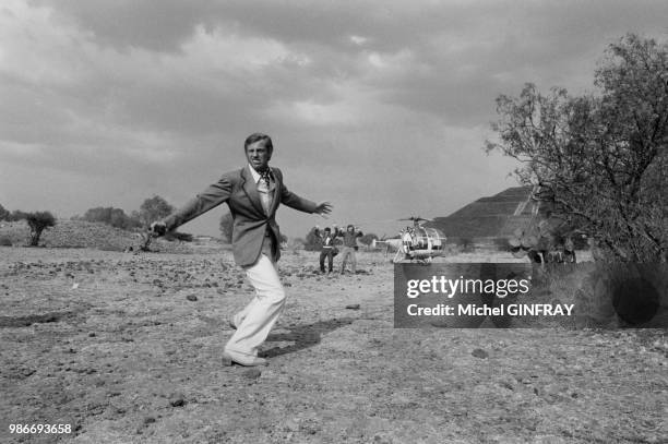 Jean-Paul Belmondo lors du tournage du film 'Le Magnifique' réalisé par Philippe de Broca au Mexique, en mai 1973.