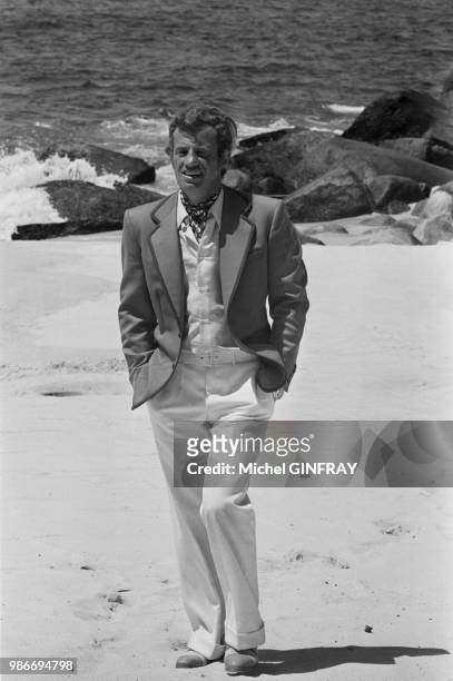 Jean-Paul Belmondo lors du tournage du film 'Le Magnifique' réalisé par Philippe de Broca au Mexique, en mai 1973.