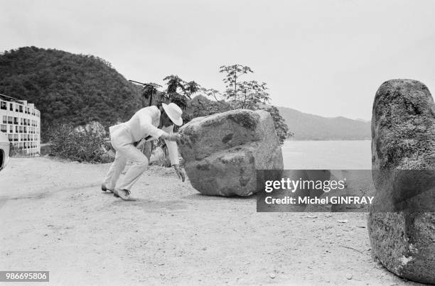 Jean-Paul Belmondo lors du tournage du film 'Le Magnifique' réalisé par Philippe de Broca au Mexique, en mai 1973.