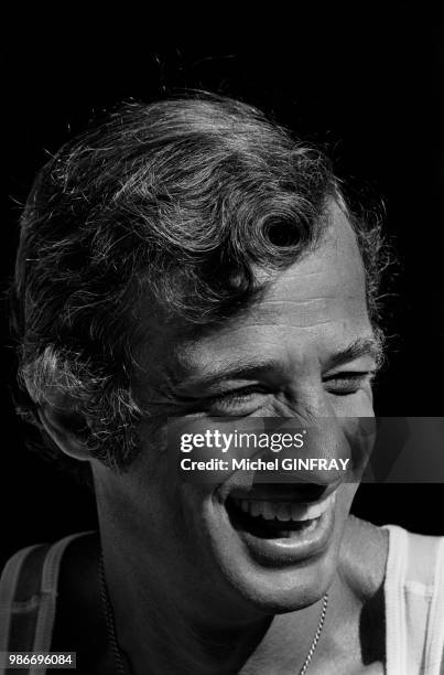 Jean-Paul Belmondo lors du tournage du film 'Le Magnifique' réalisé par Philippe de Broca au Mexique, en mai 1973.