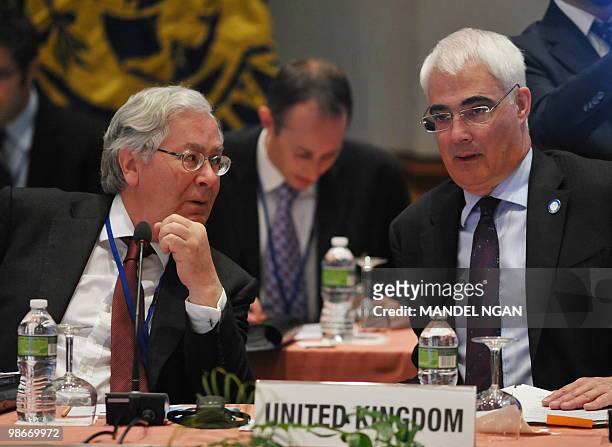 Britain's Chancellor of the Exchequer Alistair Darling and Bank of England Governor Mervyn King take part in the G-20 Finance Ministers and Central...