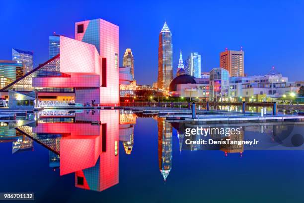 downtown cleveland ohio skyline - cleveland ohio stock pictures, royalty-free photos & images