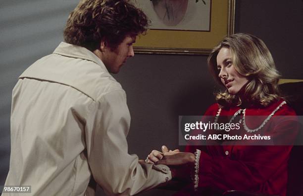 The Vanity Case" - Aired on April 27, 1976. SAM BOTTOMS;JAMIE SMITH JACKSON