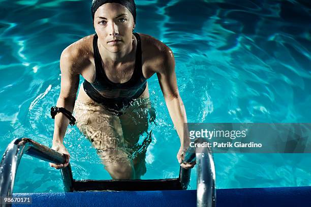 swimmer - cuffia da nuoto foto e immagini stock