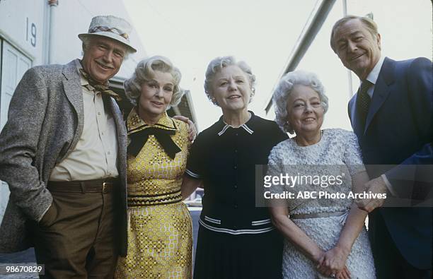 The Best is Yet to Be" - Aired on November 16, 1971. PATRICK KNOWLES;RUTH HUSSEY;JEAN OWENS;BETTY BRONSON;ROBERT YOUNG