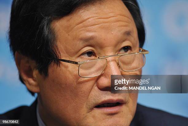 South Korea�s Finance Minister Yoon Jeung-hyun speaks during a press conference with Canadian Finance Minister Jim Flaherty during the IMF/World Bank...