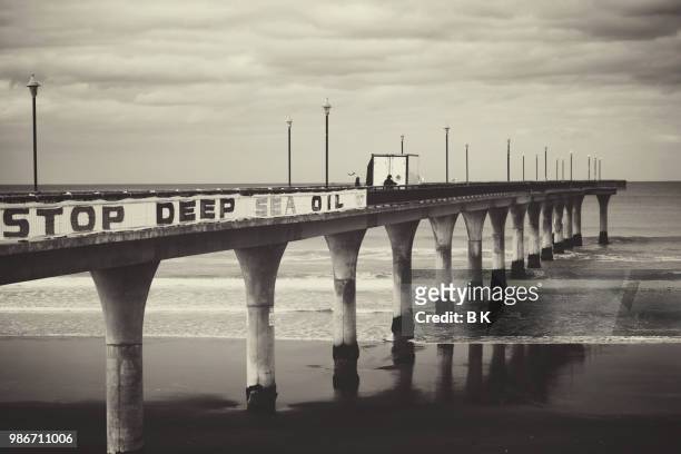 stop deep sea oil - deep water oil stock pictures, royalty-free photos & images
