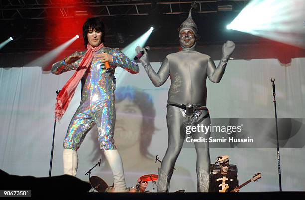Ray Fielding 882 Boosh Stock Photos, High-Res Pictures, and Images - Getty Images