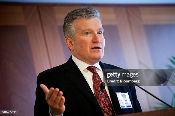 Duncan Niederauer, chief executive officer of NYSE Euronext, speaks at the Foreign Policy Association's Global Financial Forum in New York, U.S., on...