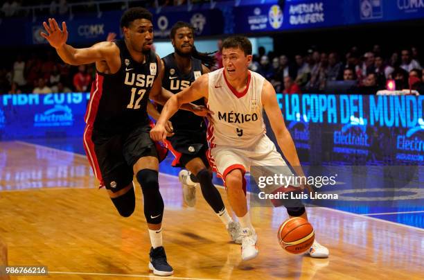 Kevin Jones of USA competes against Francisco Cruz of Mexico during the match between Mexico and USA as part of the FIBA World Cup China 2019...