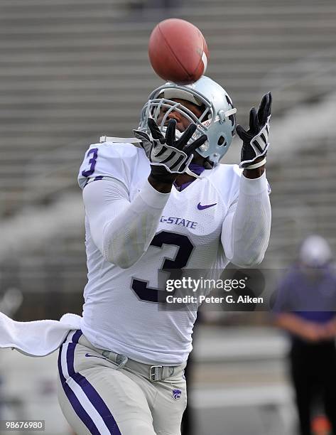 Wide receiver Chris Harper of the Kansas State Wildcats catches a pass during the Wildcats spring game on April 24, 2010 at Bill Snyder Family...