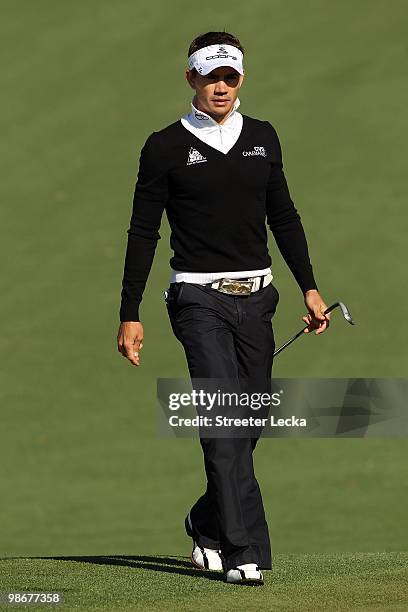 Camilo Villegas Cduring the second round of the 2010 Masters Tournament at Augusta National Golf Club on April 9, 2010 in Augusta, Georgia.