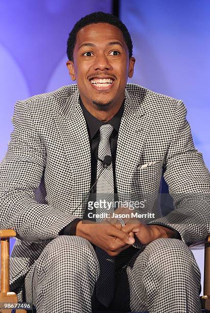 Host Nick Canon talks with reporters at the NBC Universal Summer Press Day on April 26, 2010 in Pasadena, California.