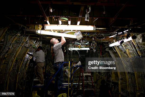 747 Electrical Rack 714 Inside The Cargo Plane Stock Photos, High-Res Pictures, and Images ...