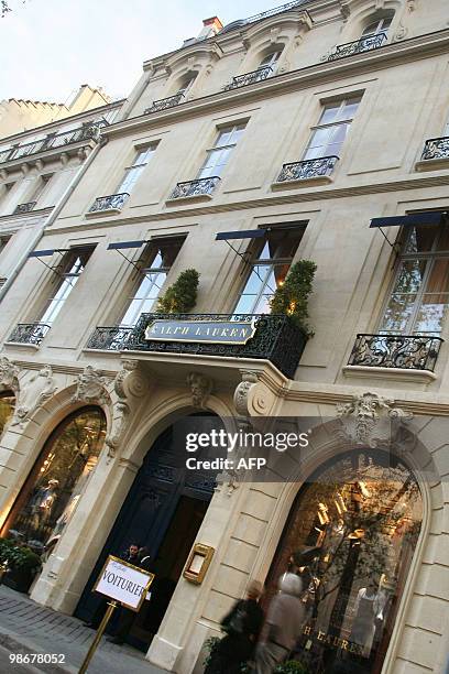 Picture taken on April 26, 2010 of US fashion designer Ralph Lauren's new showroom and restaurant in Paris' Boulevard Saint-Germain. AFP PHOTO /...