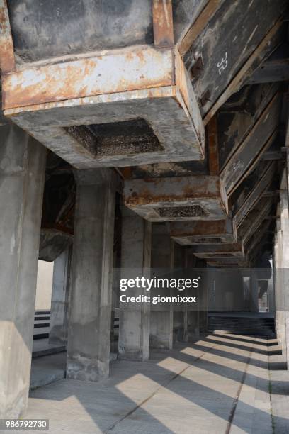 the long museum in shanghai, china - shanghai museum stock pictures, royalty-free photos & images