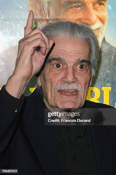 Actor Omar Sharif attends the premiere for 'J'ai Oublie de te Dire' at Le Cinema des Cineastes on April 26, 2010 in Paris, France.