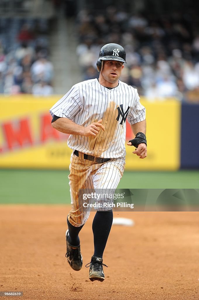 Texas Rangers v New York Yankees