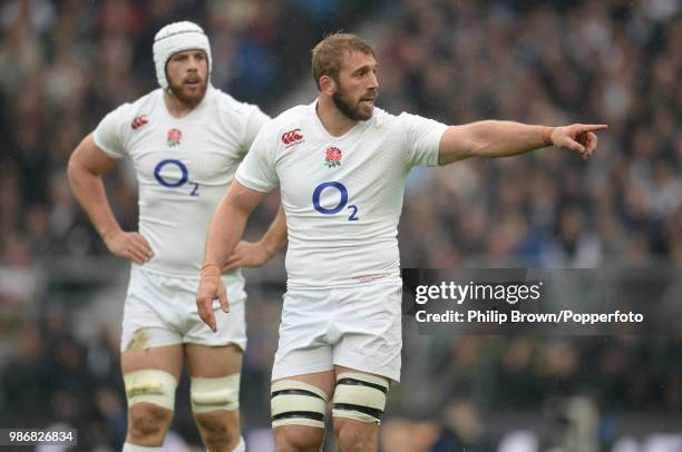 England captain Chris Robshaw gives instructions as teammate Dave Attwood looks on during the QBE International match between England and South...