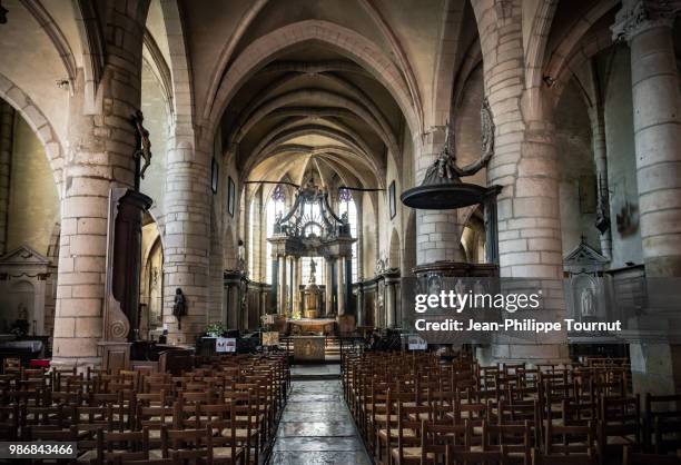 renaissance and flamboyant gothic style church of john the baptist church in saint jean de losne, église saint jean-baptiste de saint-jean-de-losne, côte d'or, bourgogne, burgundy, france - côte d’or stock-fotos und bilder