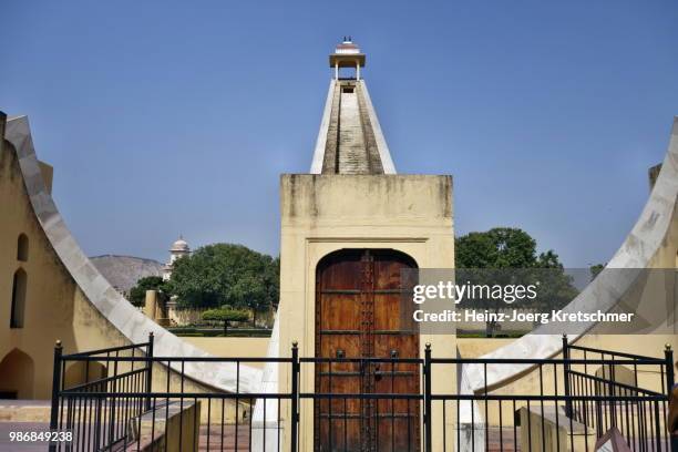 jaipur - jantar mantar observatory - jantar stock pictures, royalty-free photos & images