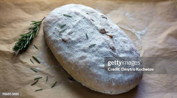 pain de campagne. - pain de campagne fotografías e imágenes de stock
