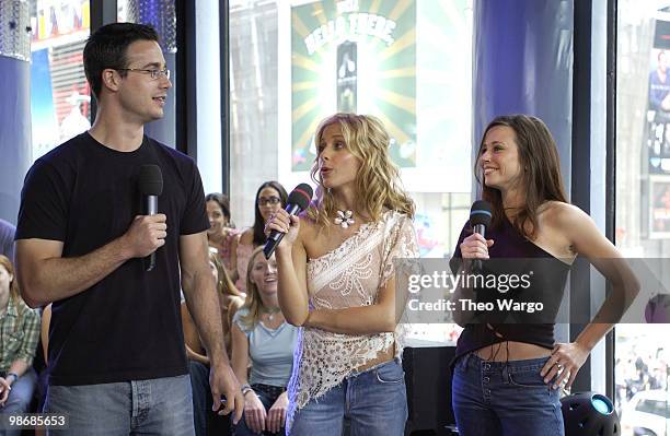 Freddie Prinze Jr., Sarah Michelle Gellar and Linda Cardellini