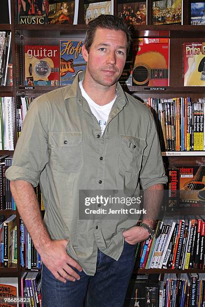 Actor/ director/ writer Edward Burns attends the Tribeca Talks: Authors At The Helm during the 9th Annual Tribeca Film Festival at the Barnes & Noble...