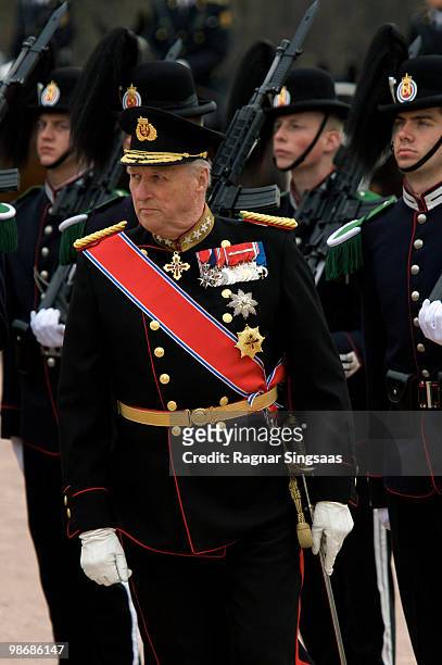 King Harald V of Norway arrives at Palace Square on April 26, 2010 in Oslo, Norway. Medvedev is in Norway for a two-day state visit focussing on...