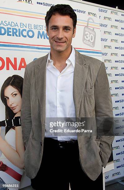 Raoul Bova attends a press conference for "Perdona si te llamo amor" at Verdi cinema on April 26, 2010 in Madrid, Spain.