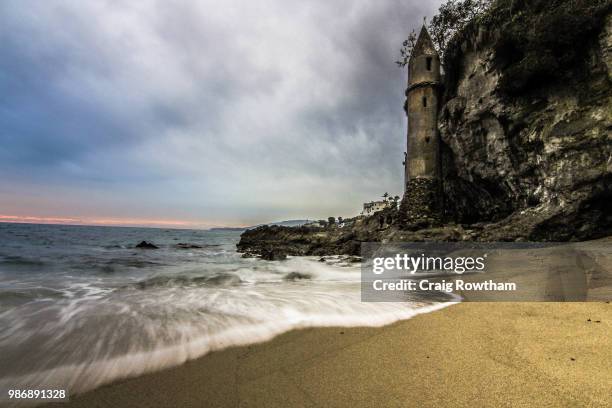 victoria beach tower - victoria tower stock pictures, royalty-free photos & images