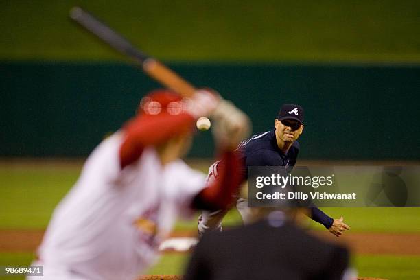 Starting pitcher Tim Hudson of the Atlanta Braves throws against the St. Louis Cardinals at Busch Stadium on April 26, 2010 in St. Louis, Missouri.