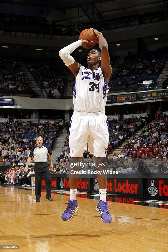 Houston Rockets v Sacramento Kings