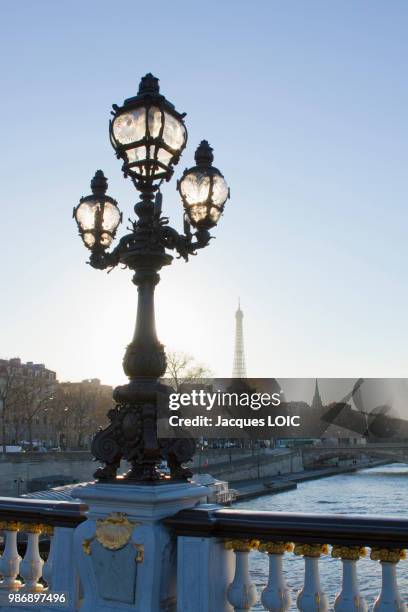 france, paris, pont alexandre-iii. - balustrade stock pictures, royalty-free photos & images
