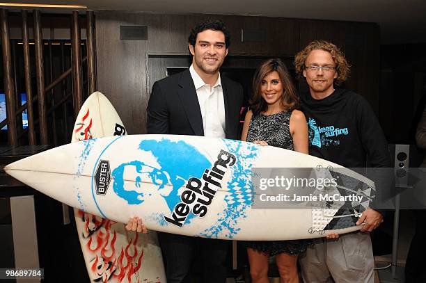 Mark Sanchez of the New York Jets, actress Jamie-Lynn Sigler and director Bjoern Richie Lob attend LG Infinia LED Premiere Screening of "Keep...