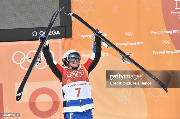 February 2018, South Korea, Pyeongchang, Olympics, Freestyle Skiing, Half-pipe, women, Bokwang Phoenix Snow Park: Marie Martinod from France...