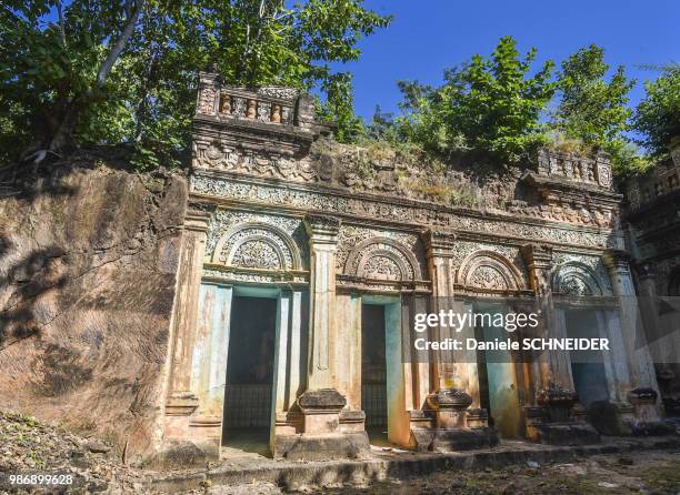 myanmar, sagaing region, monywa, underground monastery (european architecture) in shwe ba taung - monywa stock-fotos und bilder