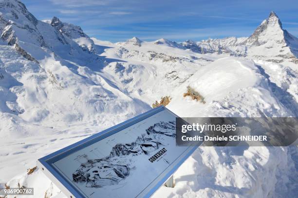 switzerland, canton of vaud, zermatt ski resort, matterhorn view from the gornergrat - vaud canton stockfoto's en -beelden