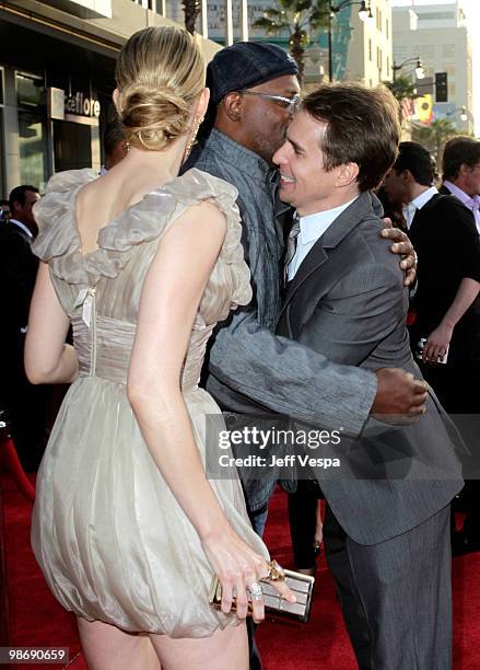 Actors Leslie Bibb, Samuel L. Jackson and Sam Rockwell arrive at the "Iron Man 2" World Premiere at El Capitan Theatre on April 26, 2010 in...