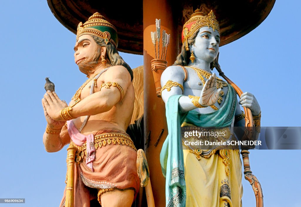 India, Uttarakhand, Rishikesh, statues of the two Hindu gods Rama and Hanuman in Rishikesh, Uttarakhand, India