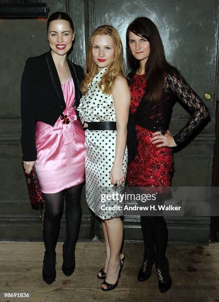 Melissa George, Olga Rei and Megan DiCiurcio attend the Art Ruby dinner to celebrate Richard Phillips at The Lion on April 26, 2010 in New York City.