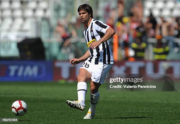 Ribas Da Cunha Diego of Juventus FC in action during the Serie A match between Juventus FC and AS Bari at Stadio Olimpico on April 25, 2010 in Turin,...