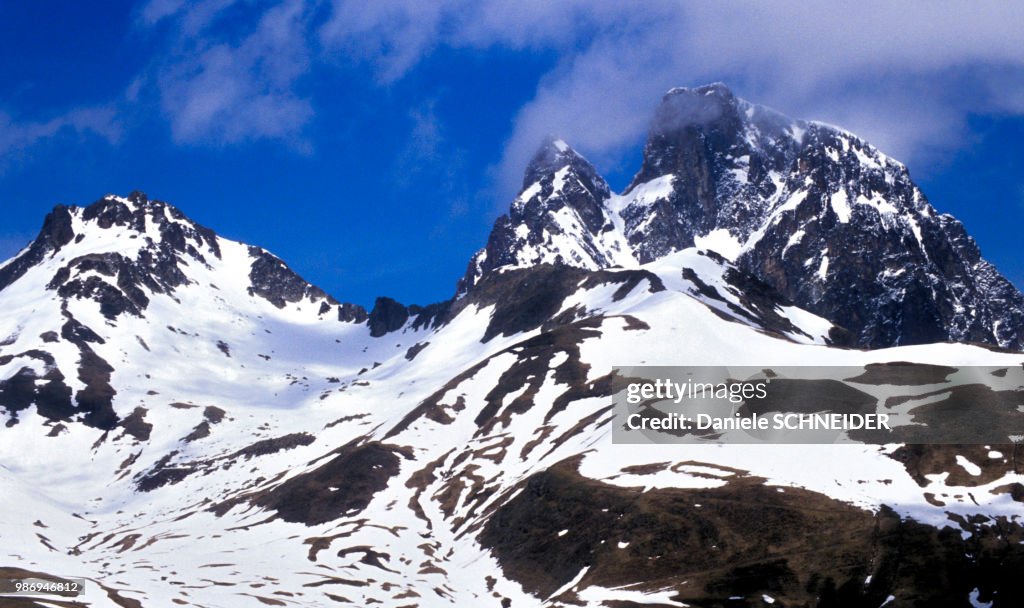 France, Pyrenees Atlantiques, Ossau Pic du Midi seen from the Col du Pourtalet