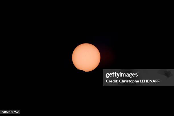 usa. idaho. idaho falls. rexburg. total eclipse of the sun of 21 august 2017. partial phase. last contact. - idaho falls stock pictures, royalty-free photos & images