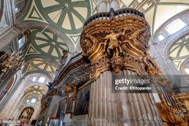metropolitan cathedral - cathédrale métropolitaine de mexico photos et images de collection