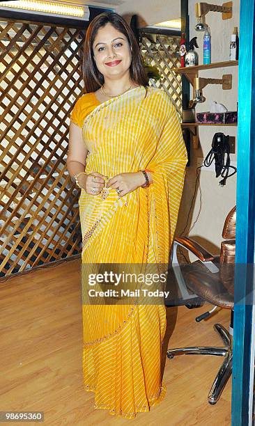 68 Ayesha Jhulka Photos and Premium High Res Pictures - Getty Images 68 Ayesha Jhulka Photos and Premium High Res Pictures - Getty Images