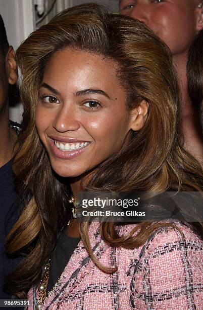 Beyonce poses backstage at the musical "Chicago" on Broadway at the Ambassador Theater on April 3, 2010 in New York City.