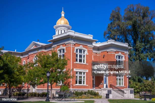 usa, utah, county of cache, logan, court house - logan utah stock pictures, royalty-free photos & images