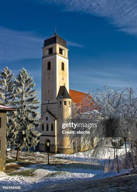 church of holy cross in krizevci - holy cross church fotografías e imágenes de stock